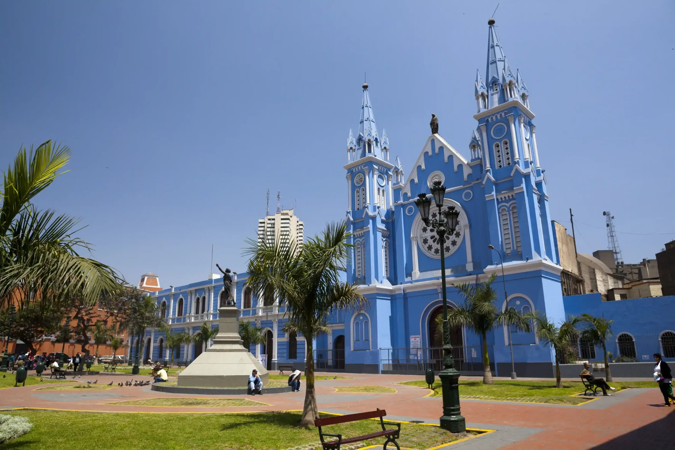 Lima Plaza Francia