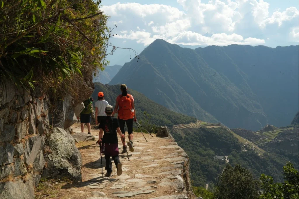 KM 104 sungate to Machu Picchu