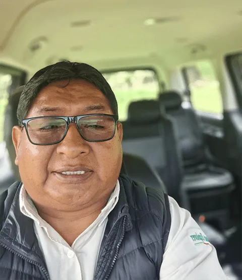 Brulio in car