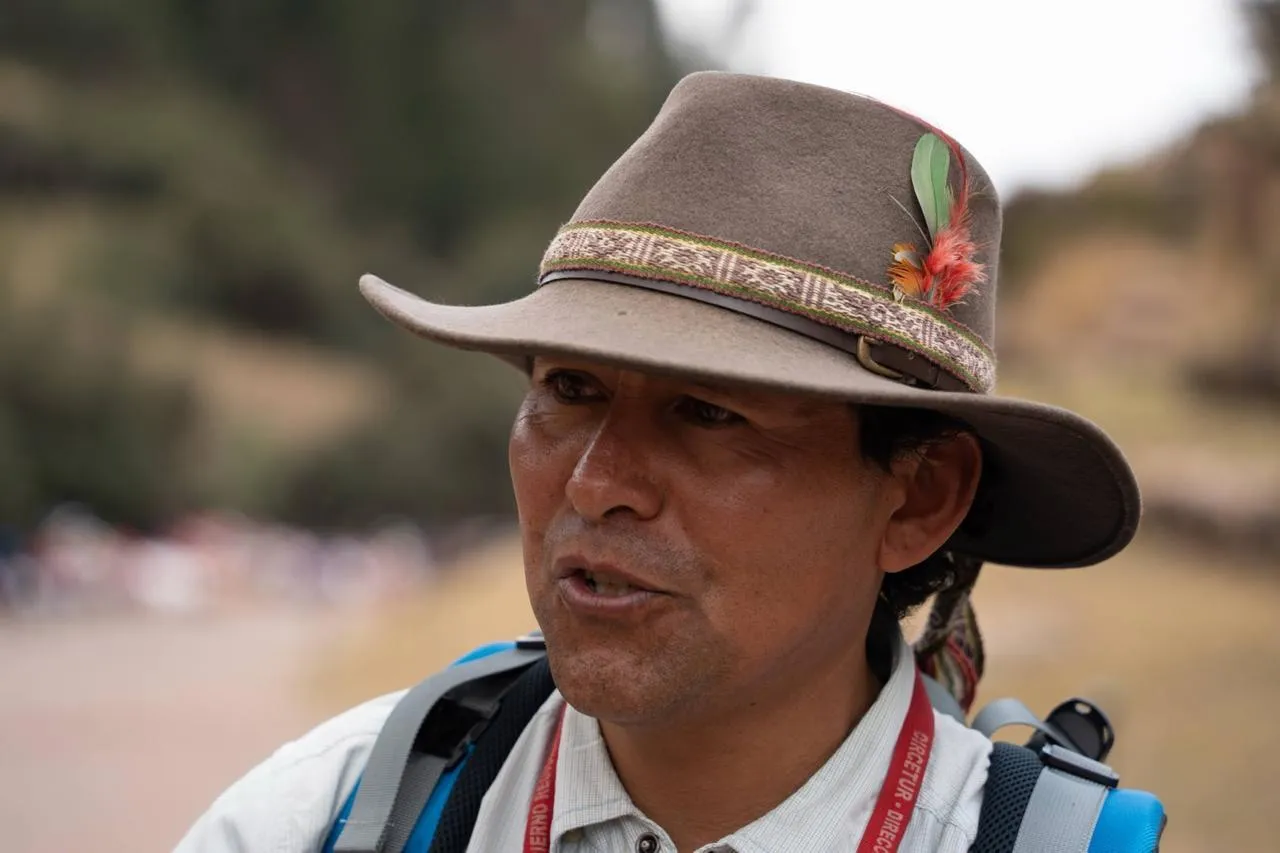 Omar Quintanilla Trekking guide
